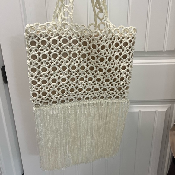 NWT My Beachy Side LARGE Crochet Embroidered Fringe shoulder bag Purse in Ivory - Picture 4 of 8